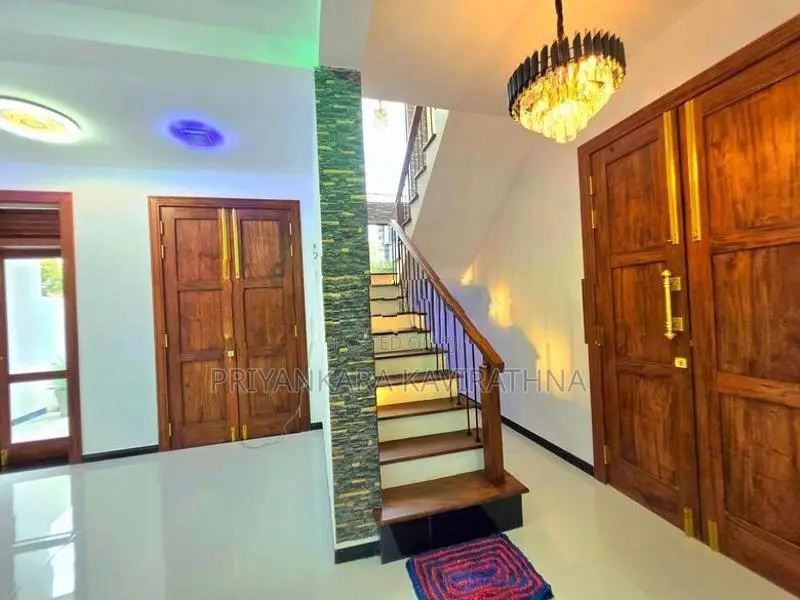 Mordern Luxury House For Sale in Kahatuduwa