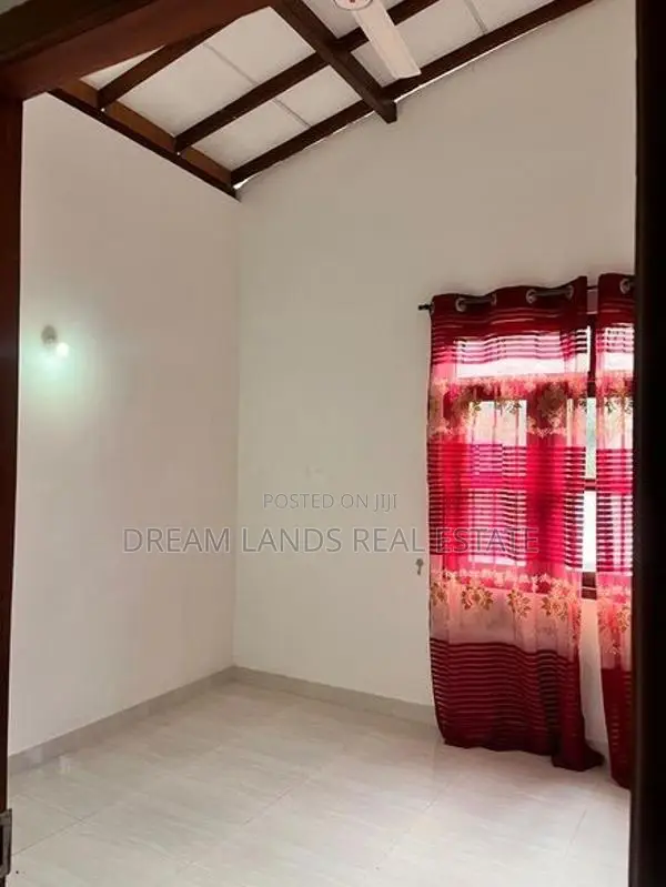 3BED HOUSE FOR SALE IN KADAWATHA WITH FURNITURE (SP1153)