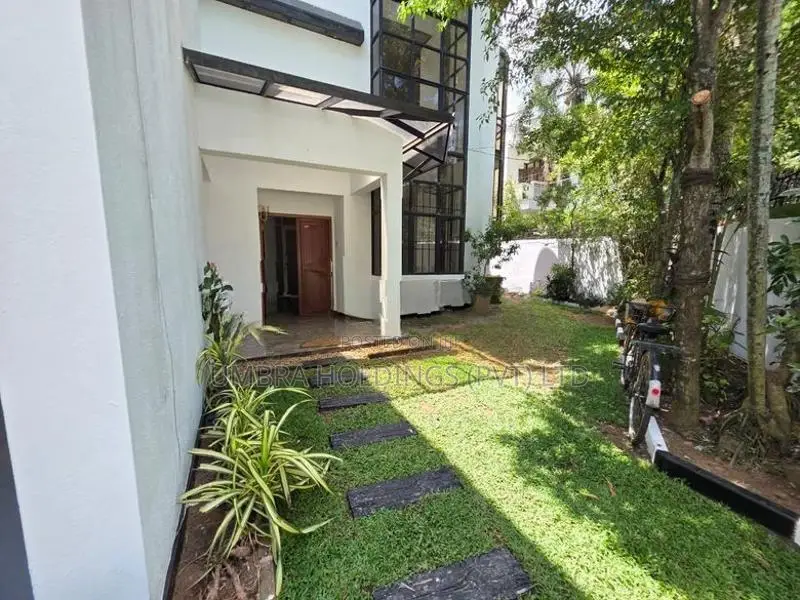House For Sale In Fairfeild gardens Colombo 8 - 2616U/1