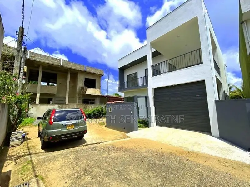 Brand-New Luxury House for Sale in Kesbewa 5 mins to Town