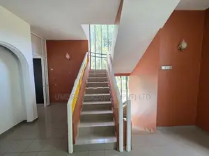 House For Sale In Fairfeild gardens Colombo 8 - 2616U/1