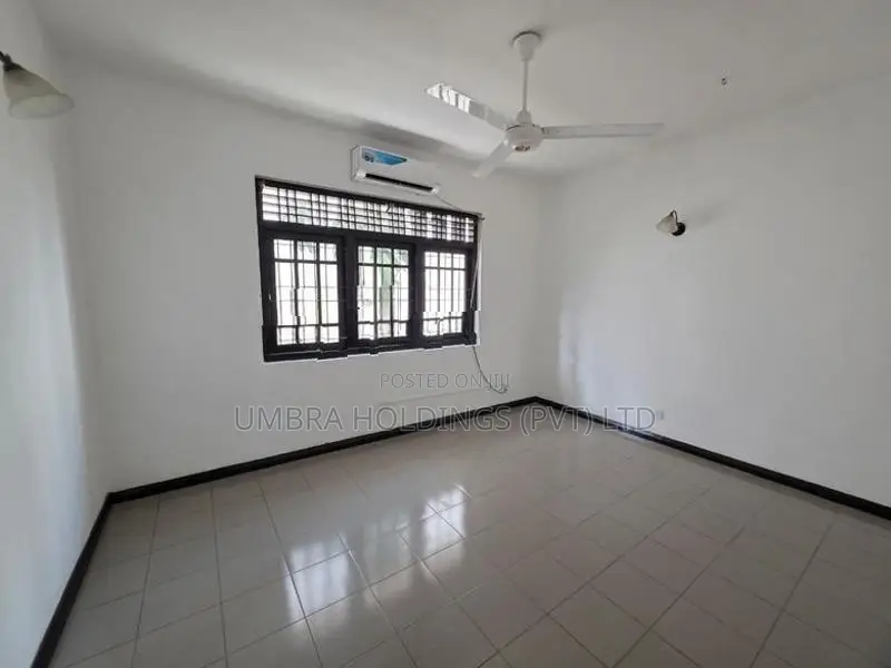House For Sale In Fairfeild gardens Colombo 8 - 2616U/1
