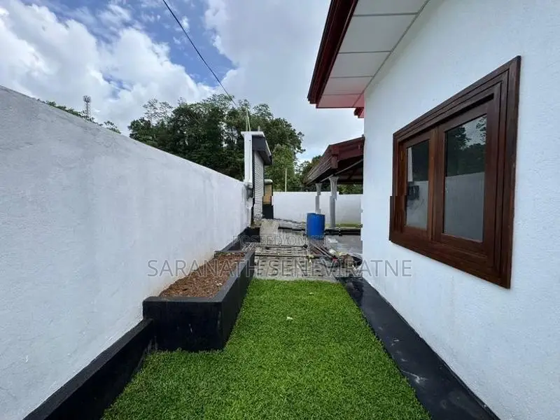 Brand-New House in Homagama Meegoda Watareka මීගොඩ - වටරැක