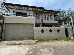 2 Storied Luxury House For Sale in Madulawa Homagama
