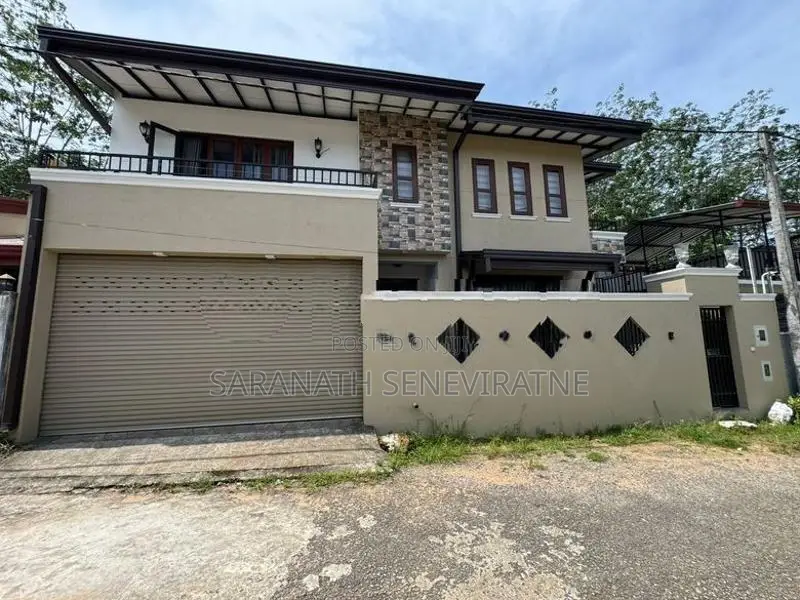 2 Storied Luxury House For Sale in Madulawa Homagama
