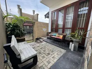 2 Storied Luxury House For Sale in Madulawa Homagama