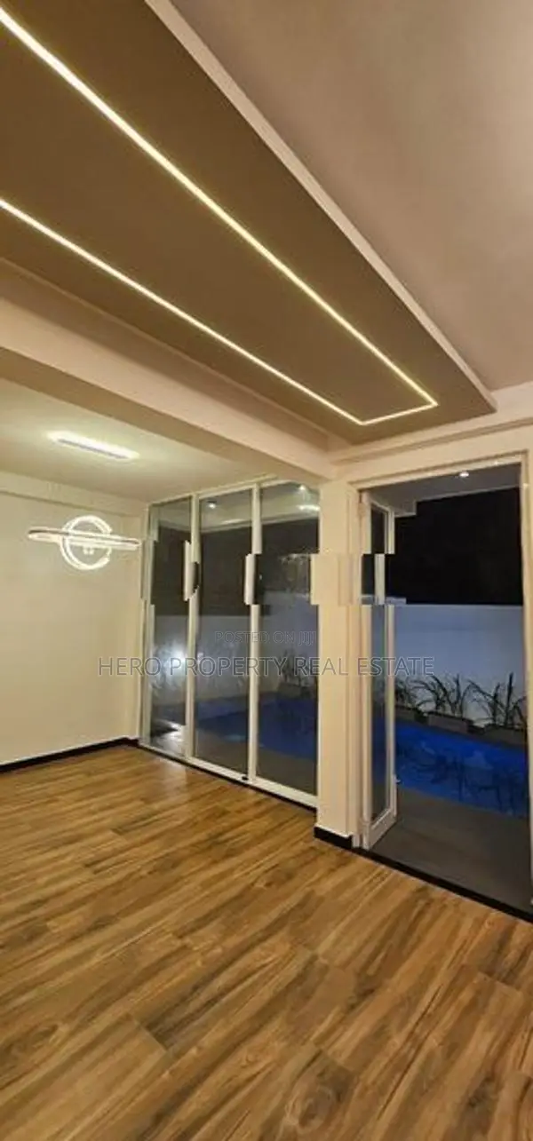 HAS200 Luxury House for Sale in Piliyandala