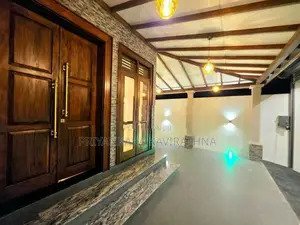 Mordern Brand New Super Quality House - Kahatuduwa