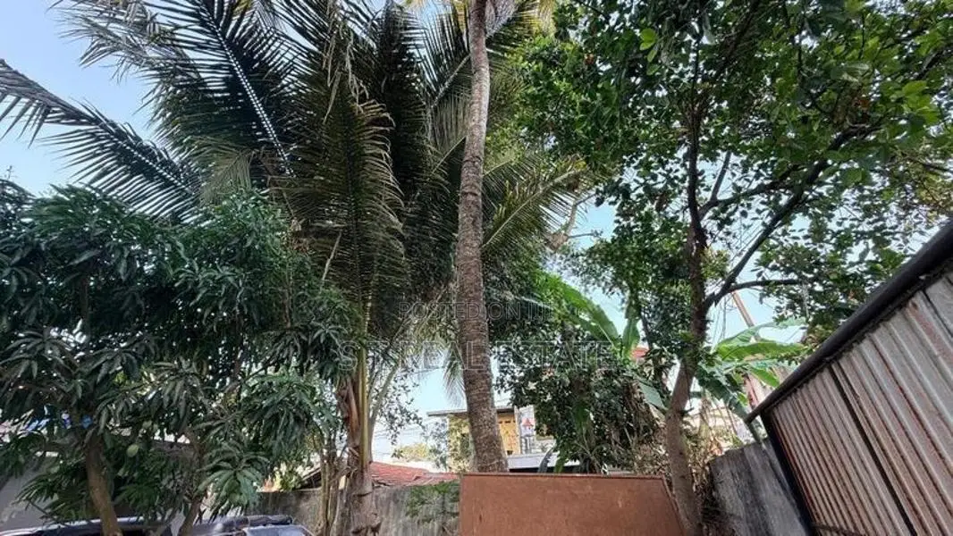 24P Residential Property For Sale in Wattala