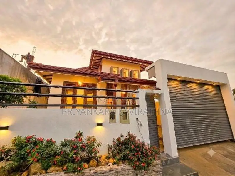 Mordern Brand New Super Quality House - Kahatuduwa