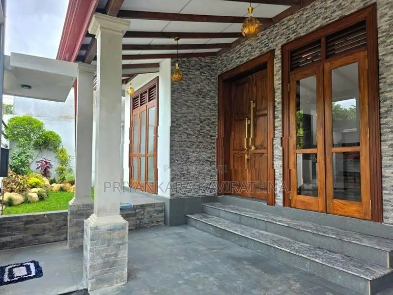 Mordern Brand New Super Quality House - Kahatuduwa
