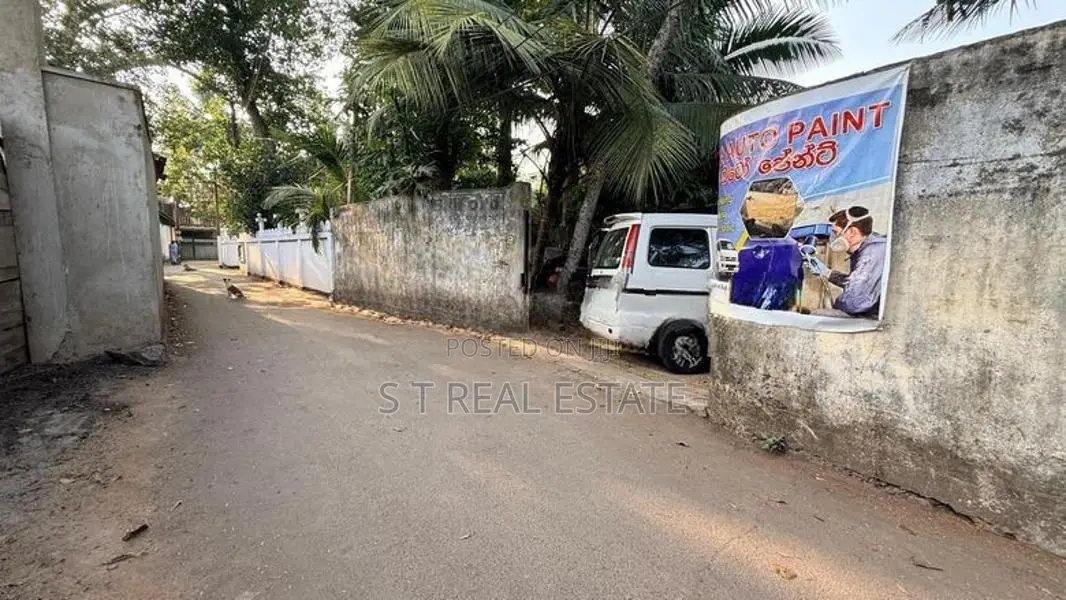 24P Residential Property For Sale in Wattala