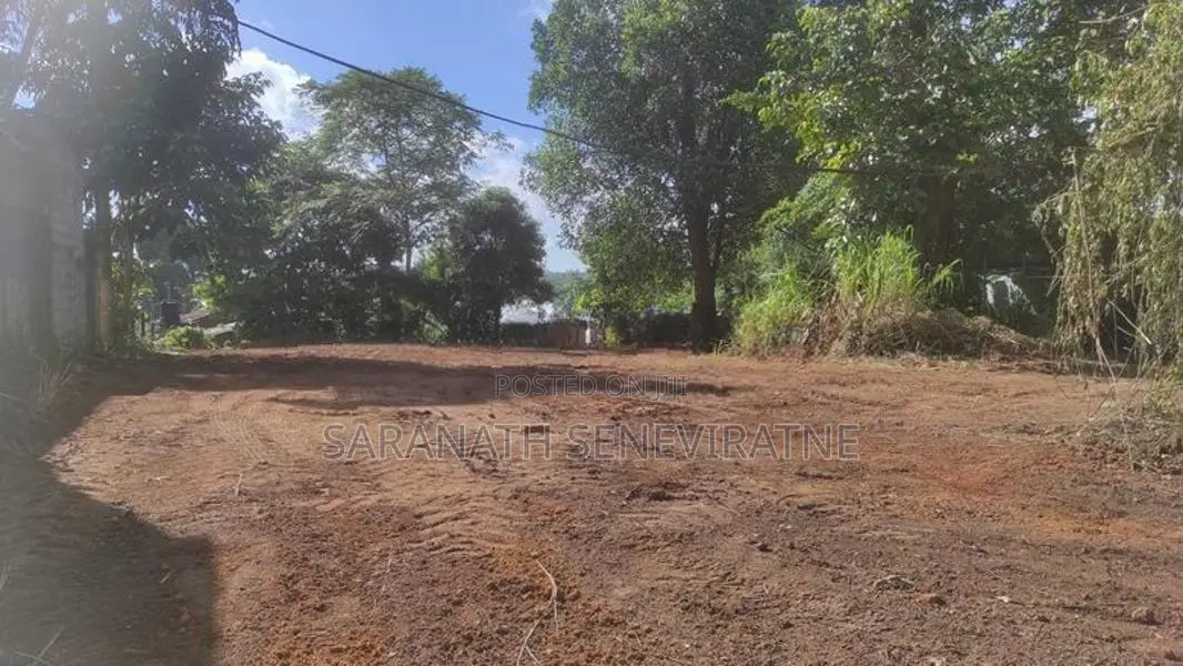 Land For Sale Off Bandaragama Kesbewa Rd - Kindelpitiya
