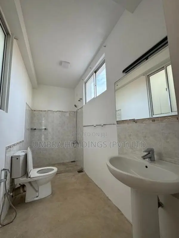 Office Space For Rent Off Duplication Road Colombo 03 - 3671U