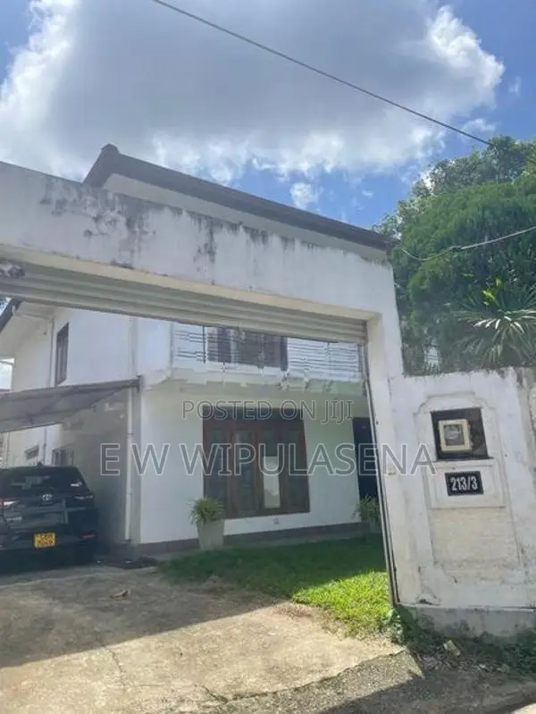2 STORIES HOUSE For SALE in KOTIKAWATTHA