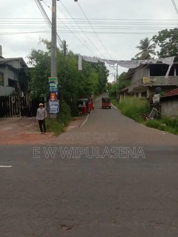 60 PERCH LAND for SALE in RATUPASWALA