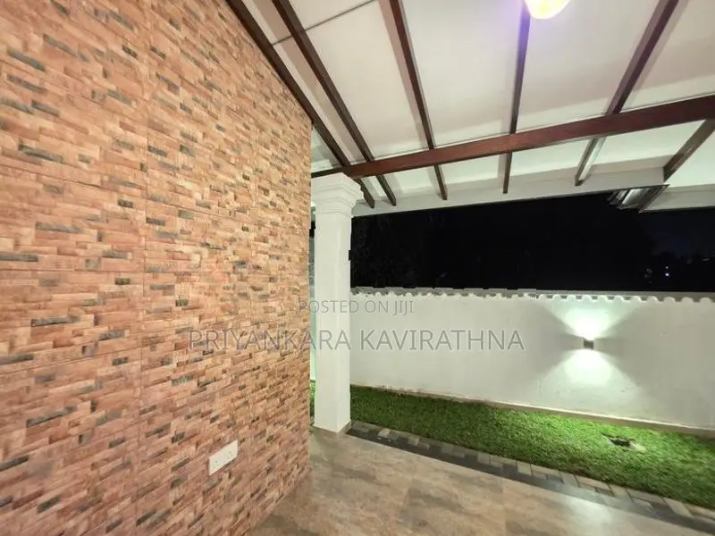 නිදහස් පරිසරයක ඉදිවන අලුත්ම නිවස විකිනීමට - කැස්බෑව