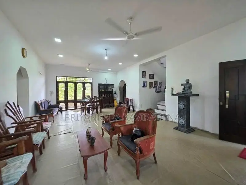 25 Perches - 3 Storied House For Sale in Payagala