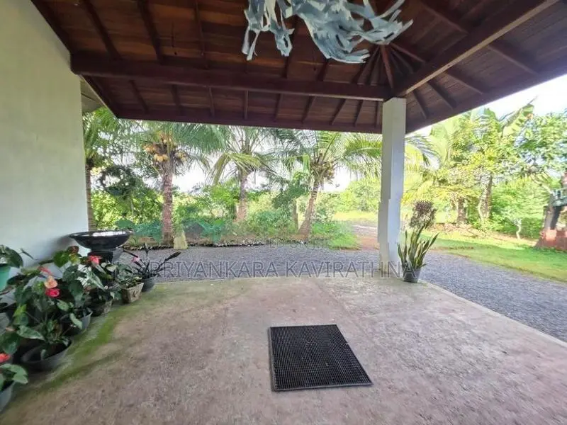 25 Perches - 3 Storied House For Sale in Payagala