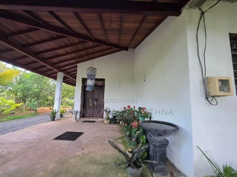 25 Perches - 3 Storied House For Sale in Payagala
