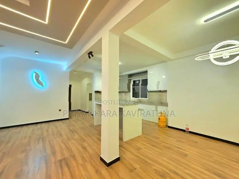 With Pool / Luxury House For Sale in Piliyandala