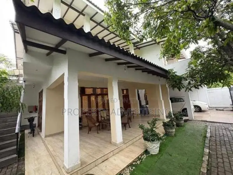 Spacious 2 Units House for Sale in Boralesgamuwa