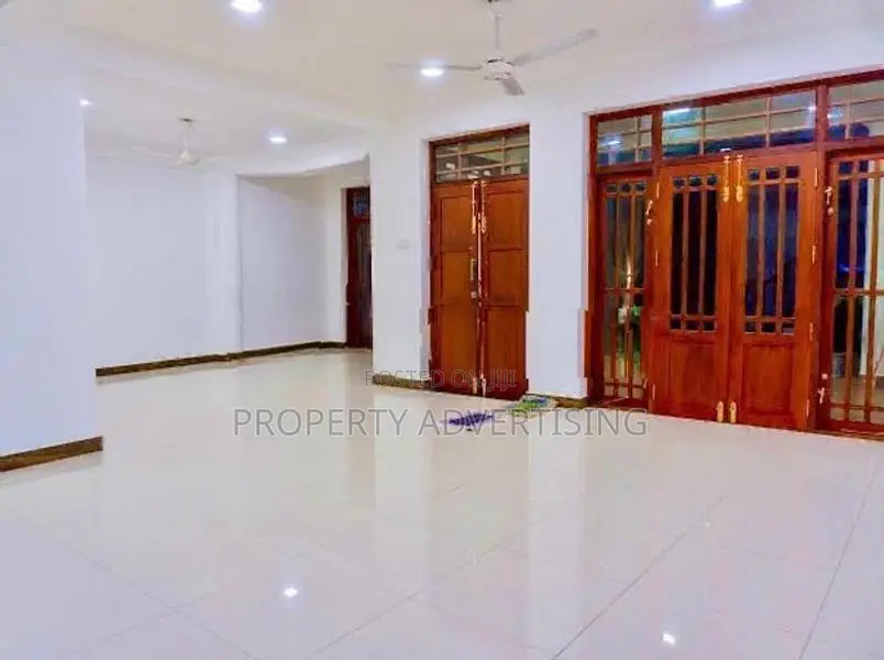 House for Sale in Boralesgamuwa