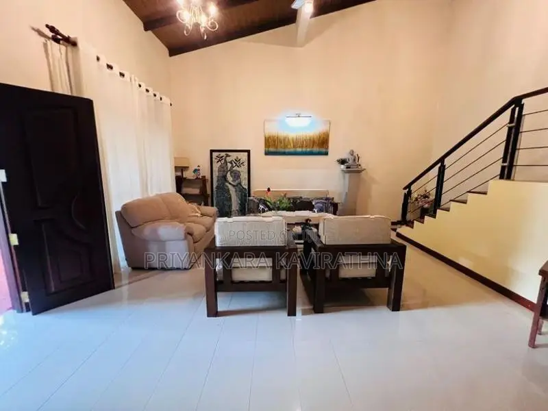 Luxury House For Sale in Mattegoda