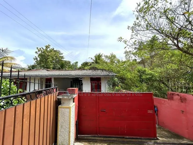 Residential House for Sale – Boralesgamuwa