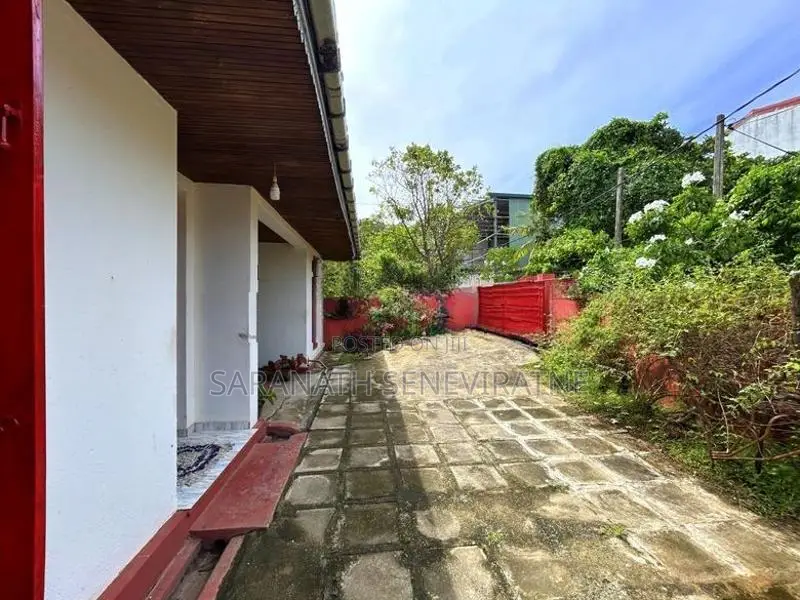Residential House for Sale – Boralesgamuwa