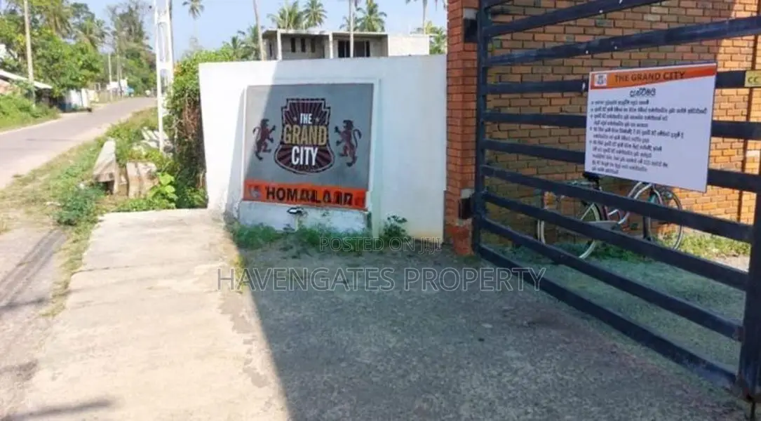 11 perches land sale in Negombo Grand City