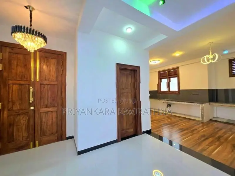 Luxury Mordern 2 Storied House For Sale - Kahatuduwa