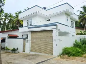 Luxury House For Sale in Kasbawa