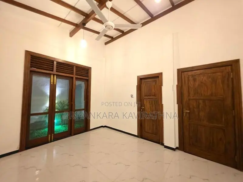 Luxury Single Storied House For Sale in Kahatuduwa