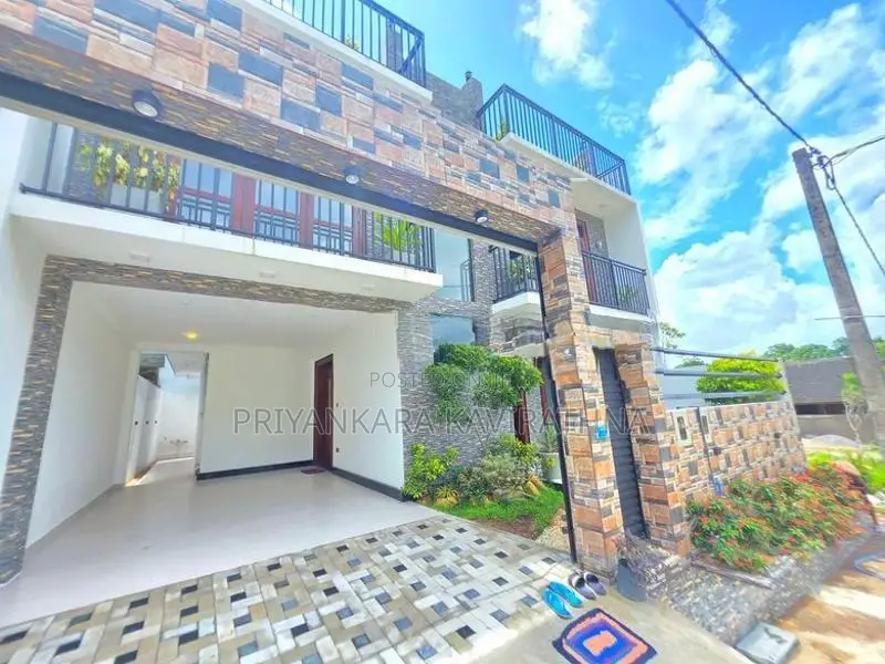 Luxury Mordern 2 Storied House For Sale - Kahatuduwa