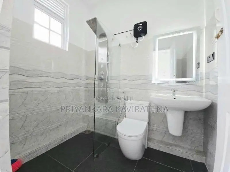 Luxury House For Sale in Kasbawa