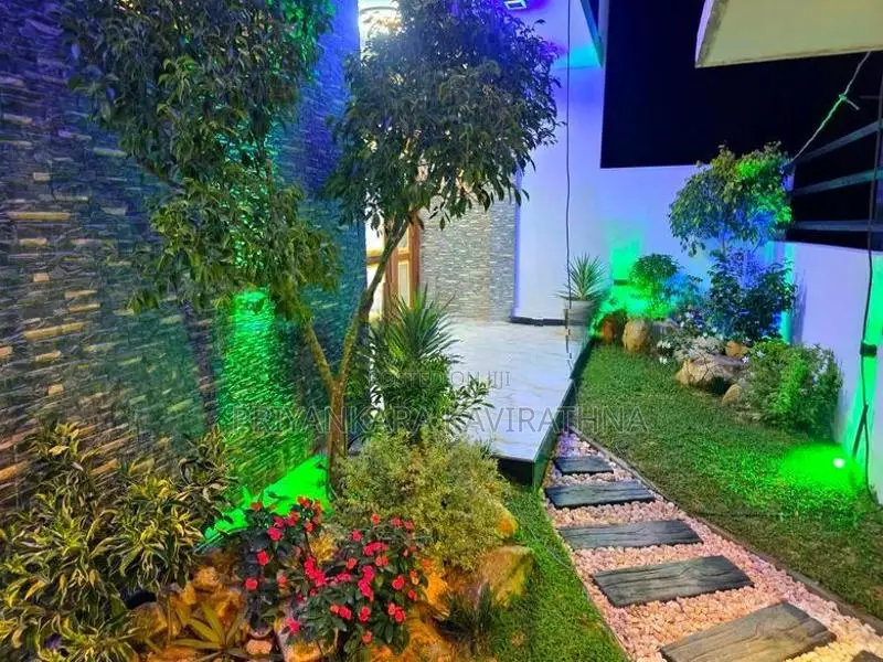 Luxury Mordern 2 Storied House For Sale - Kahatuduwa