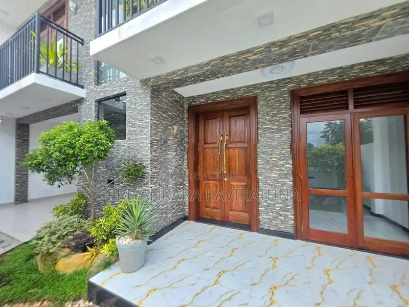 Luxury Mordern 2 Storied House For Sale - Kahatuduwa