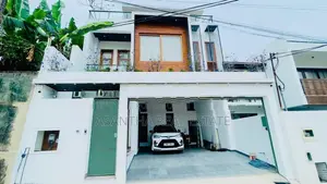 (afa295) Exclusive Luxury House for Sale – Battaramulla