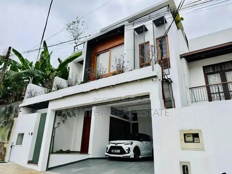 (afa295) Exclusive Luxury House for Sale – Battaramulla