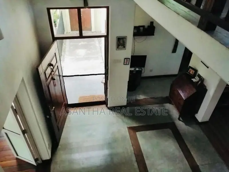 (AFA308) 03 Storey House with 20P Meda Welikada Road, Rajagiriya