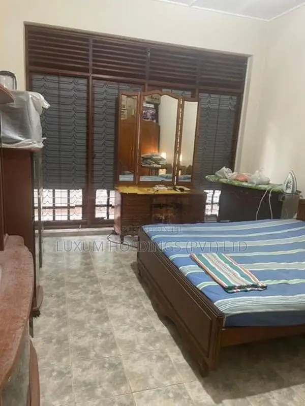 House For sale in Station Road Mount lavinia