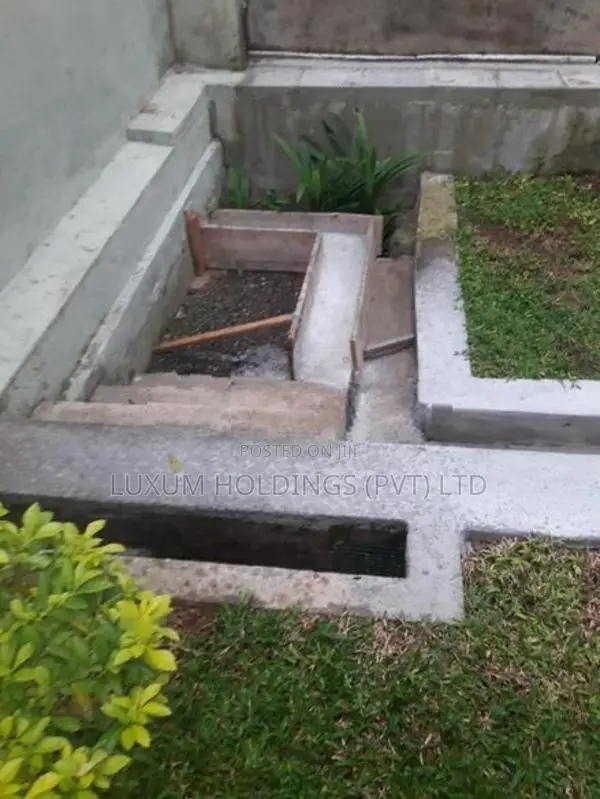 House For sale in Station Road Mount lavinia