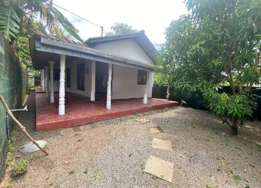 single storey House sale in Kadawatha