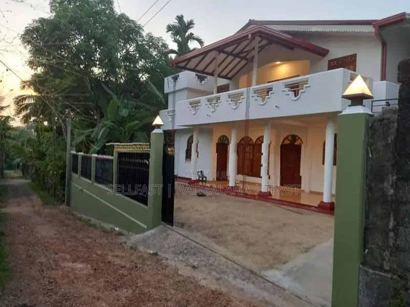 Two Story House for Sale in Meegoda