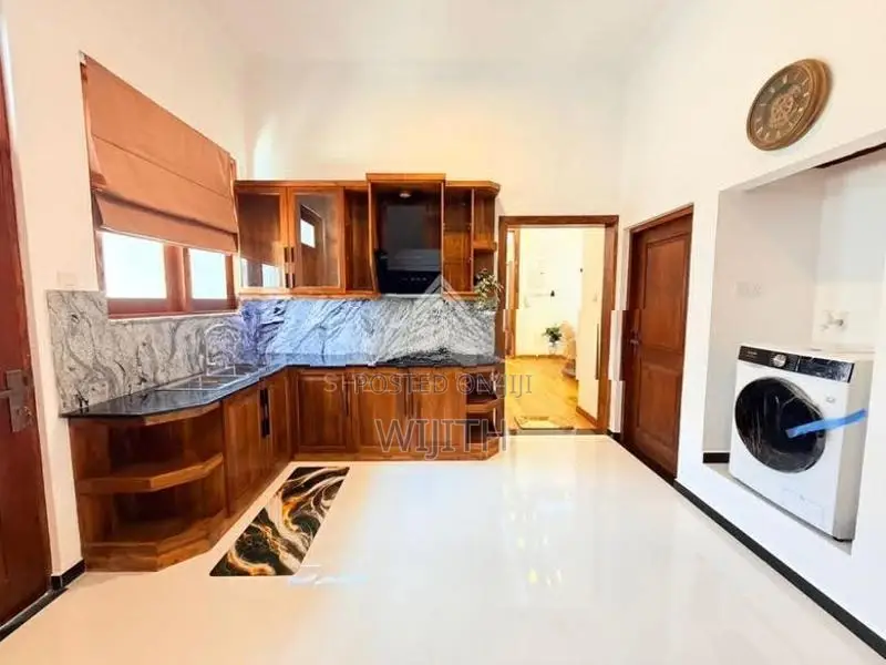 SUPAR LUXURY BRAND NEW THREE STOREY HOUSE FOR SALE IN BATTARAMULLA