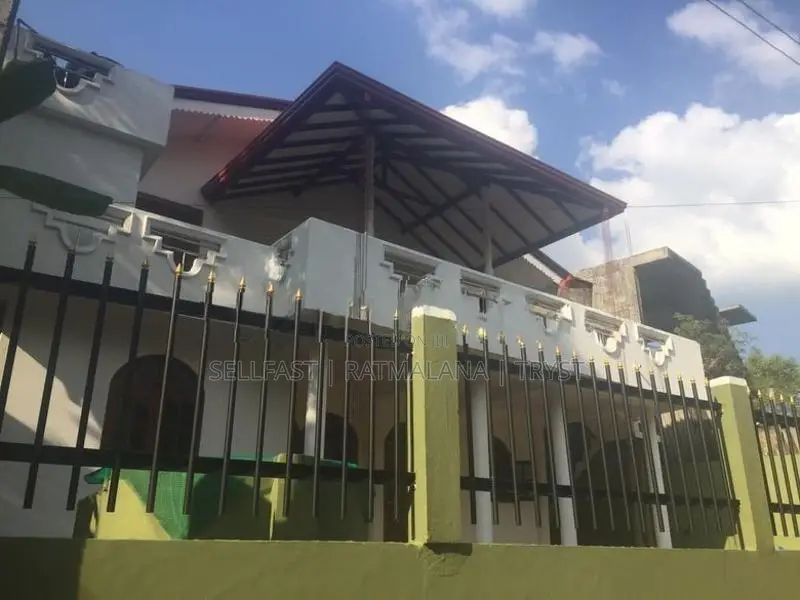 Two Story House for Sale in Meegoda