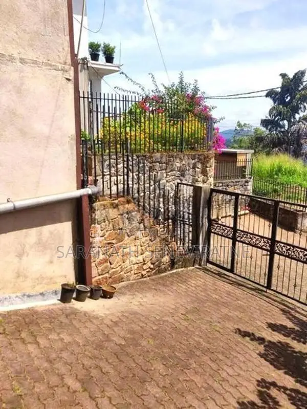House for Sale – Heerassagala, Kandy