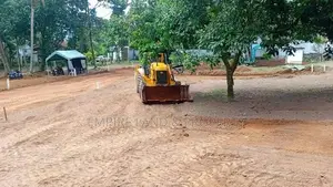 සුන්දර පරිසරයක ප්‍රභූ පැලැන්තියේ ඉඩමක් කදාන නගරයෙන් නිදහස් වටපිටාවක