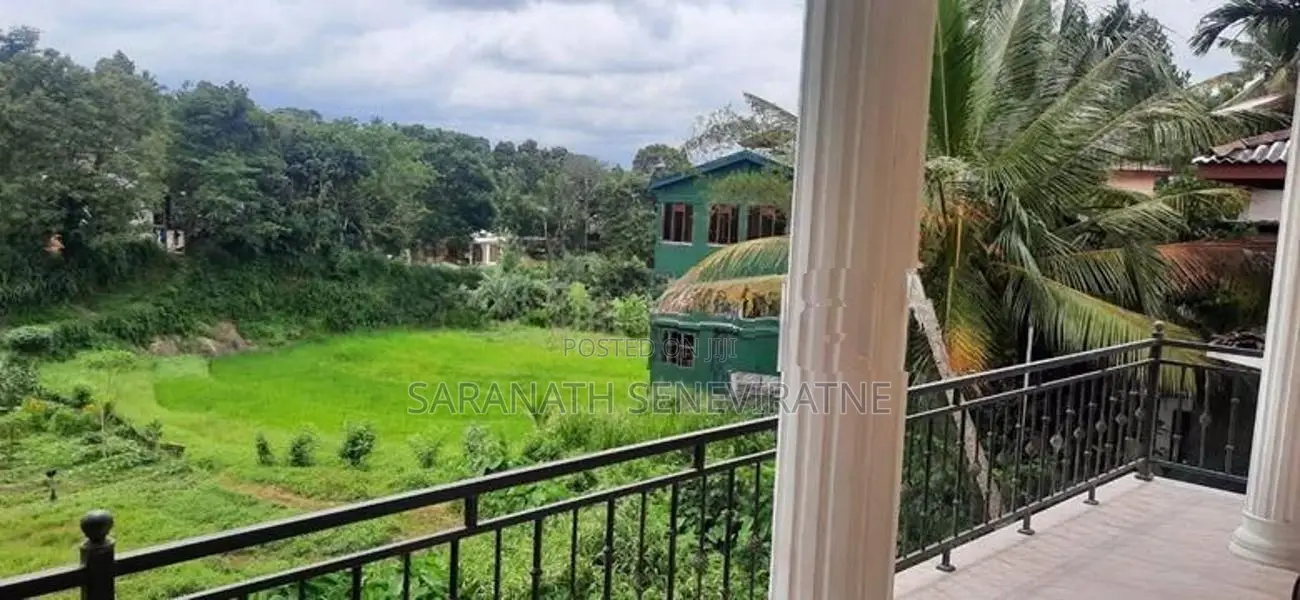 Spacious House for Sale – Uduwawala, Katugastota